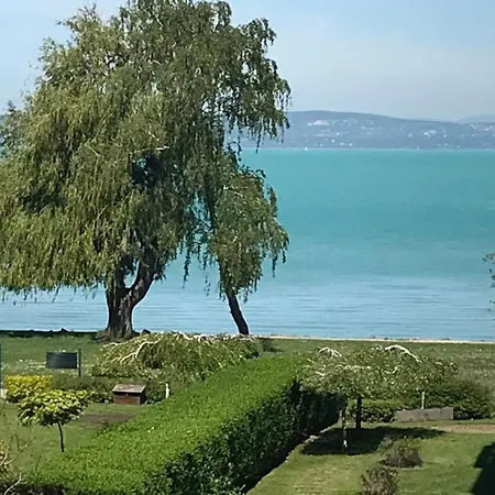 Balaton Beachside N2 *