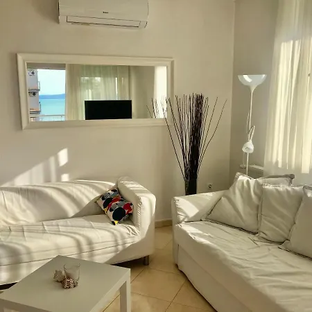 Balaton Beachside N2