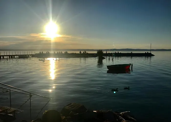 Balaton Beachside N2 Apartmán *