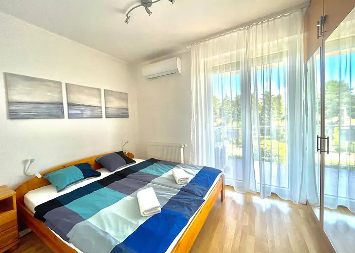 아파트 Balaton Beachside N2 *